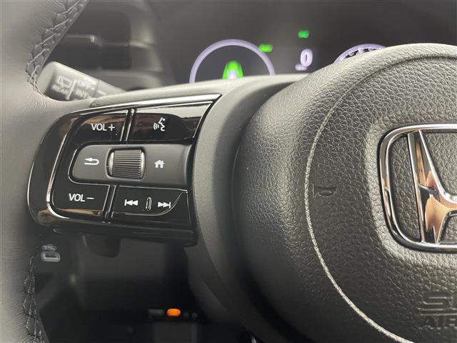 【運転席操作部】快適なドライブを楽しむための機能が装備されています！運転席から触れるので、使いやすいです！除菌プランいれていただくと、さらに清潔で安心していただけます！