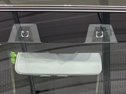 【スズキ　セーフティサポート】走行中に前方の車両等を認識し、衝突しそうな時は警報とブレーキで衝突回避と被害軽減をアシスト。より安全にドライブをお楽しみいただけます。