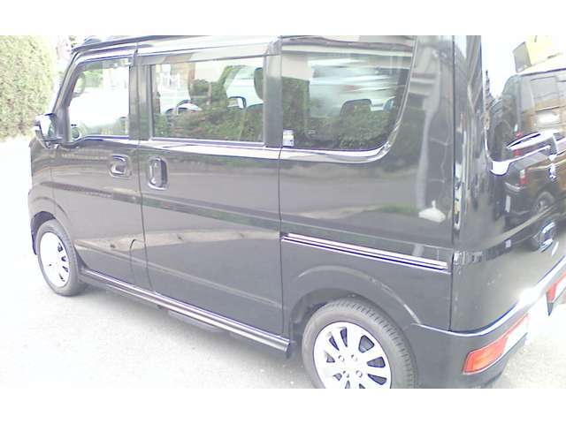成約後納車前に弊社指定工場にて車検整備を行い、納車時には車検を取得してのお渡しとなります。整備代・部品代金は車両代金に含まれております。安心です。