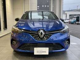 オートハイロービーム付LEDヘッドライトを装備