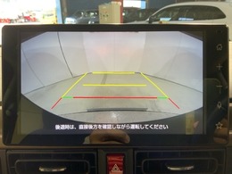 リアカメラ付で、後方をナビ画面で確認。車庫入れも安心です。もちろん、バックギアと連動しています。