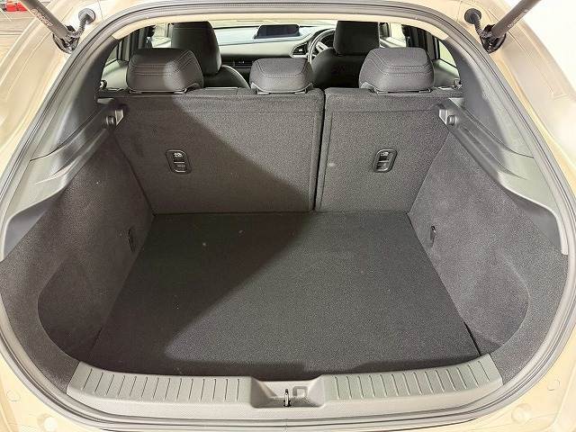 ☆全車修復歴なし！鑑定付きの良質なお車のみを厳選して展示中☆第3者機関の認定付き車ですので、遠方の方でも、安心してご検討いただけます。