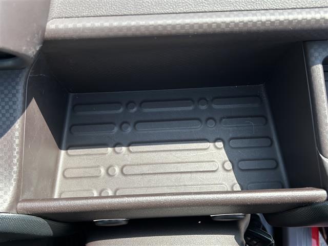 掲載箇所以外にご希望の写真がございましたら、メールでお送りさせていただきます。お車探しはガリバー11号丸亀店におまかせください！【無料通話】TEL：0120ー951ー329まで