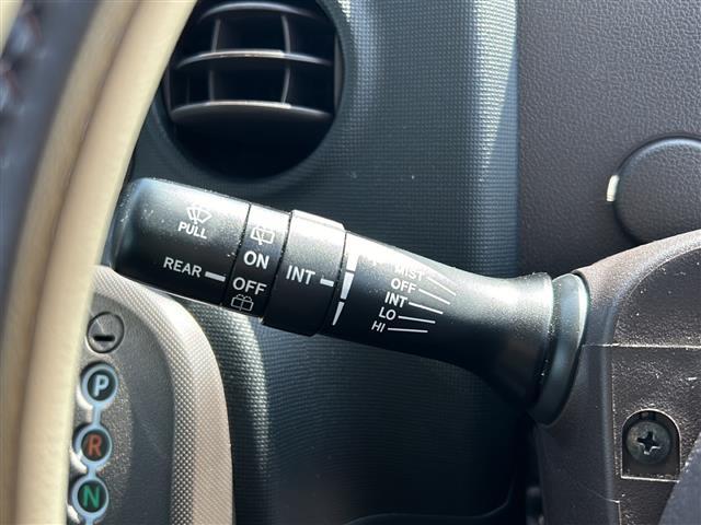 気になる車はすぐにお問い合わせください！右のカーセンサー専用無料ダイヤルから、専門スタッフがお車のご質問にお答えいたします！