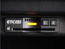 ◆ETC2.0装着◆進化したドライブ体験。料金収受システムだけだったETCが生まれ変わって、高速道路を賢く使うETC2.0に進化しました。多彩な情報サービスが便利で快適なドライブ体験を提供します。