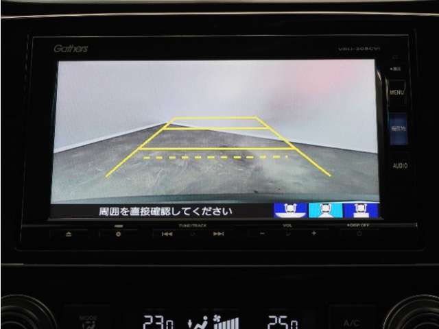 ◆バックカメラ◆リバースにするだけで映ります、後方の安全確認や、狭い駐車場での車庫入れ、雨の日や夜間など視界の悪い時に便利です！安全にバックする為には欠かせない装備です。