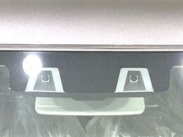 【スズキ　セーフティサポート】走行中に前方の車両等を認識し、衝突しそうな時は警報とブレーキで衝突回避と被害軽減をアシスト。より安全にドライブをお楽しみいただけます。