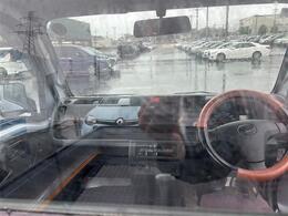 【インパネ全体】全方位で視界が広く、高い目線で運転もしやすいです！