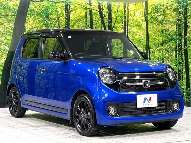 大好評のボディコーティング「弾スプラッシュコート」もご納車までに施工可能。通常のガラスコートと異なる、耐久年数6年の無機質ガラスコーティングが、ボディをキレイな状態に保ってくれます。