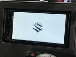 【ディスプレイオーディオ】お手持ちのスマートフォンとの連携で、ナビや音楽再生など各種アプリを使用可能。スマホに近い感覚でお使いいただけます♪