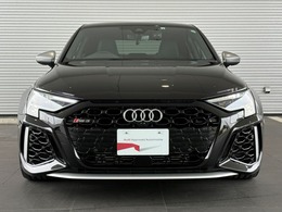 厳選したAudi認定中古車を取り揃えております。「納車前100項目点検整備・Audi認定中古車保証」で安心のAudi　Lifeをご提供させていただきます。