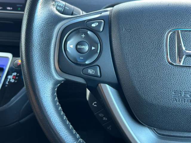 気になる車はすぐにお問い合わせください！右のカーセンサー専用無料ダイヤルから、専門スタッフがお車のご質問にお答えいたします！