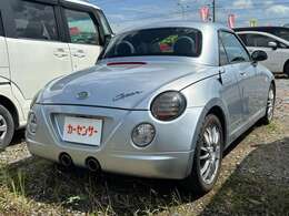 通常のオートローンも使用可。全国販売にも対応いたします。提携陸送会社にてご自宅、またはご希望の場所までお届け致します。指定の納車場所を教えて頂ければ、正確な陸送費用をお見積もり致します。