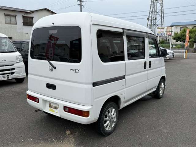 ご来店されずにご購入いただく場合は手付金として1万円をご入金していただければお車は売約済みとさせていただきます。残金は納車日前日までに指定口座へご入金していただきます。