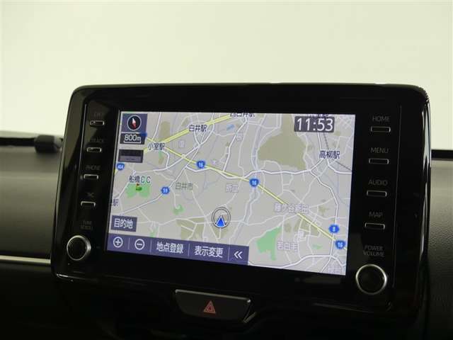 8インチのディスプレイオーディオ装着です。スマホとの通信で様々なサービスが楽しめます。TV視聴にも対応しています。