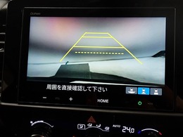 バックも安心のリアカメラ付いています。リアカメラがあると、いつでも安全にバックできますね。死角も減ります。3ビュー切り替え、ガイド線表示なので便利です。