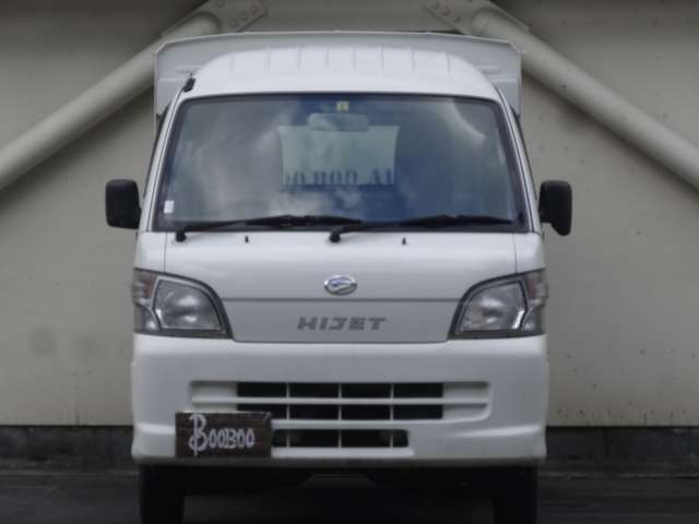 【他在庫車両あり】掲載しきれていないお車も店頭にてご用意がございます。中古車をご検討中のお客様、是非一度ぶぅぶぅ大阪までご来店くださいませ。立体駐車場保管なので雨の日でも安心して見学していただけます♪