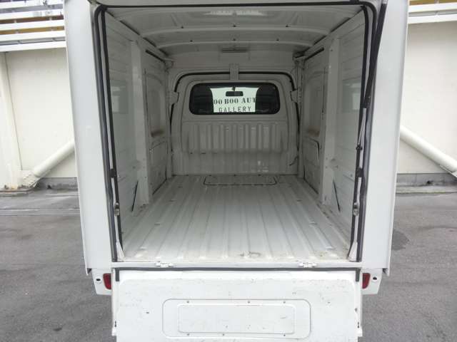 ★フルフラットにできます★お荷物が多いとき・大き目の荷物を運ぶときなど助かります！