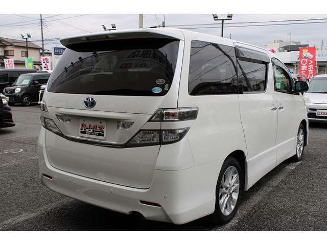 自動車専門以外の自社ローン店では買ったクルマの品質に問題があったり保証がなかったりする場合が多くあります。カートルズの中古車は熟練のプロが目利きをしたクルマを仕入れています。