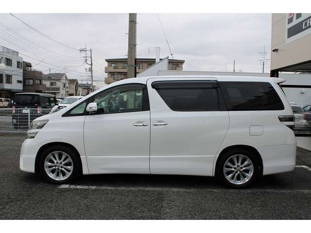 クルマを買うことをあきらめないで！自社基準なので実現出来る通りやすさ♪自社ローン審査通過率90％オーバー！金利なし！保証人なし！頭金なし！※審査によって条件が変わります。