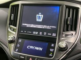 【純正8型ナビ】人気の純正ナビを装備。オーディオ機能も充実しており、Bluetooth接続すればお持ちのスマホやMP3プレイヤーの音楽を再生可能！毎日の運転がさらに楽しくなります！！