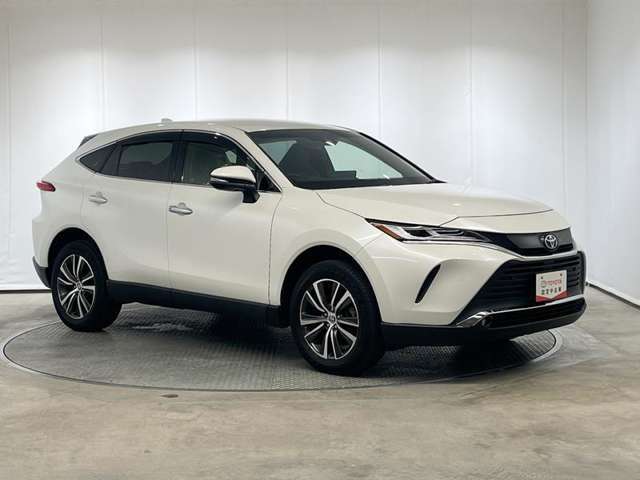トヨタ認定中古車では自動被害軽減ブレーキなど、安全運転支援機能のシステムをチェックしています。