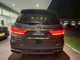 ラゲッジスペースはセカンドシートを倒して頂くとフラットに！大きな荷物も楽々積んで頂けます！