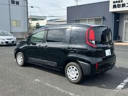 自社にて認証工場を保有しているので納車前後の整備やメンテナンス・カスタマイズまで幅広くご対応！ぜひお問い合わせください。
