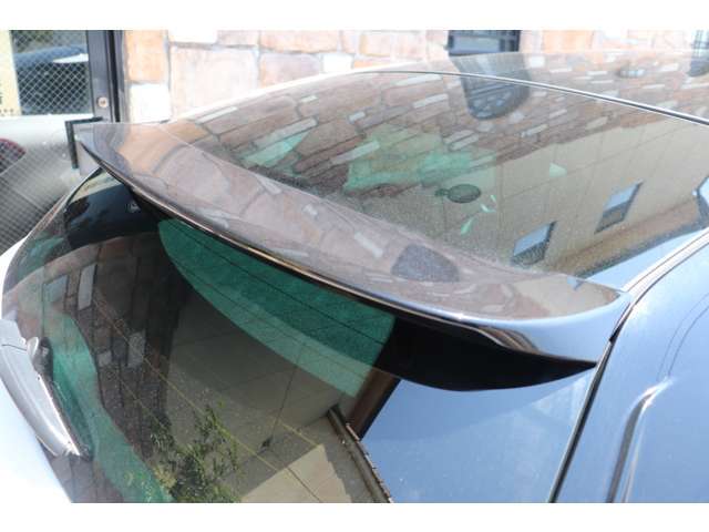 リアスポイラー