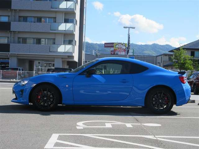 トヨタ認定検査員のチェックした車両検査証明書付き！お車の状態がこれ1枚でご確認いただけます！