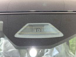 【スズキ　セーフティサポート】走行中に前方の車両等を認識し、衝突しそうな時は警報とブレーキで衝突回避と被害軽減をアシスト。より安全にドライブをお楽しみいただけます。