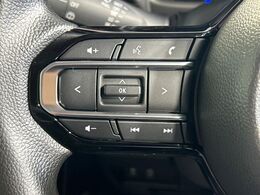 【ステアリングスイッチ】運転中、前方から目線をそらすことなく、オーディオ等の操作が可能な便利機能！安心＆快適なドライブを演出してくれます♪