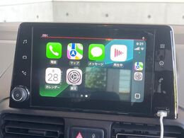 ●Apple　Car　Play：スマホとの有線接続で、ナビ・オーディオ再生などスマホのアプリ機能が画面でも使える便利機能です！