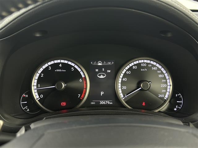【スピードメーター】メーターがシンプルで見やすく運転しやすいですね！
