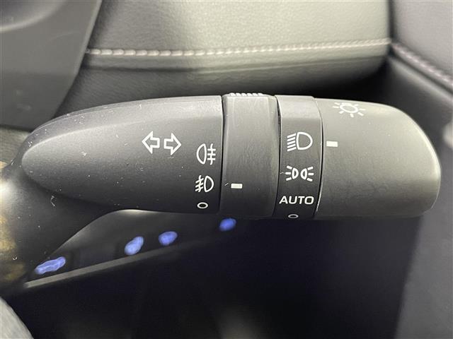 【運転席操作部】快適なドライブを楽しむための機能が装備されています！運転席から触れるので、使いやすいです！除菌プランいれていただくと、さらに清潔で安心していただけます！