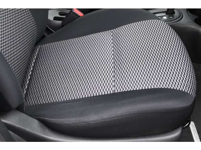 業販大歓迎！一般のお客様もプロが厳選したお車をお得な価格でご提供します！