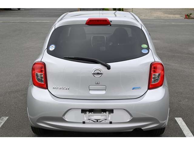 常時200台以上の在庫があります。軽自動車から大型トラック、また特殊車両などなど。あらゆる車種をご用意しております