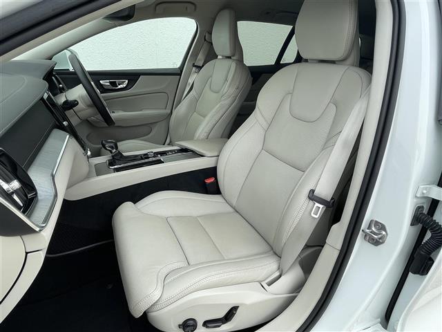 バックオーダーをご利用いただければ、希少なお車や、特定の装備のついたお車など、お客様からのご要望に応じて全国ネットワークからお探しさせて頂きます。