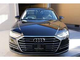 ドライブアシスト機能により、前走車や後続車へのアシスト機能や、アダプティブクルーズコントールのシステムがブレーキやアクセルをサポートしてくれます。