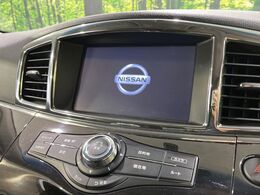 【メーカー純正ナビ】インテリアに溶け込むスタイリッシュな「専用設計」メーカーナビを装備♪視認性や操作性など基本性能にも優れ、より上質なカーライフをお楽しみいただけます。