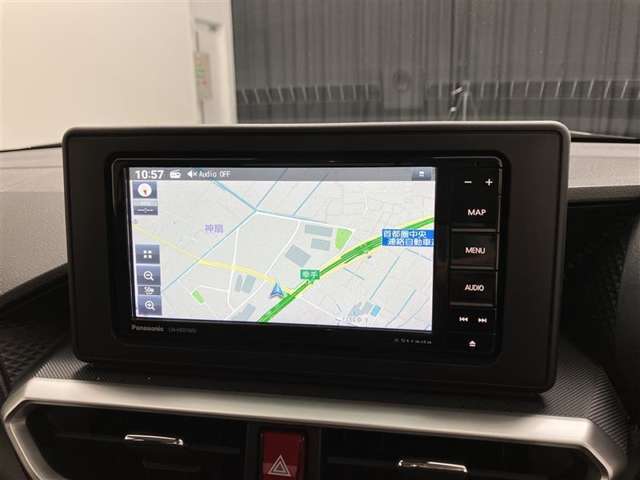 メモリーナビが付いています。エントリーナビなので使い方もカンタン。初めて使用する方も安心して使えます♪※社外品の為保証対象外となります。
