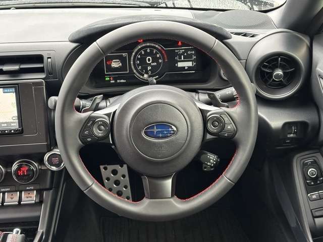 ★修復歴車一切ありません！それどころか、弊社の仕入在庫につきましては、フェンダー、ボンネット、ドアパネル等の交換歴、修理歴のある車両は基本的に仕入れを行いませんので高品質な車両のみ在庫で揃えています！