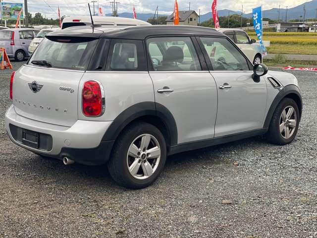 その他、バイク、スクーター、農機具、トラクター、重機、フォークリフト、トラック、バス、商用車、アルミホイール等も買い取りますのでご相談ください。