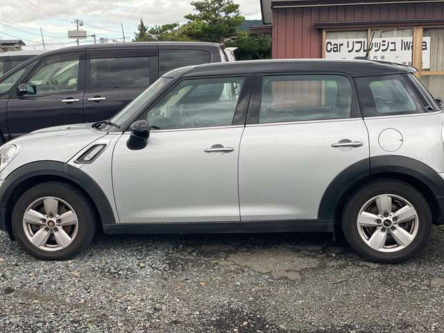 車検等で不在時が有りますので来店時は事前にご連絡頂けると助かります。