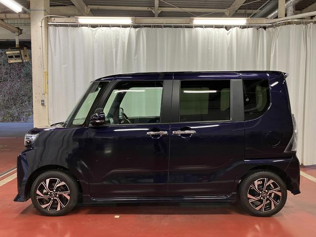 【スマートアシスト搭載車】　衝突回避支援ブレーキ機能（対車両・歩行者）、衝突警報機能（対車両・対歩行者）、誤発信抑制制御機能などのさまざまな機能で安全な運転をサポートします