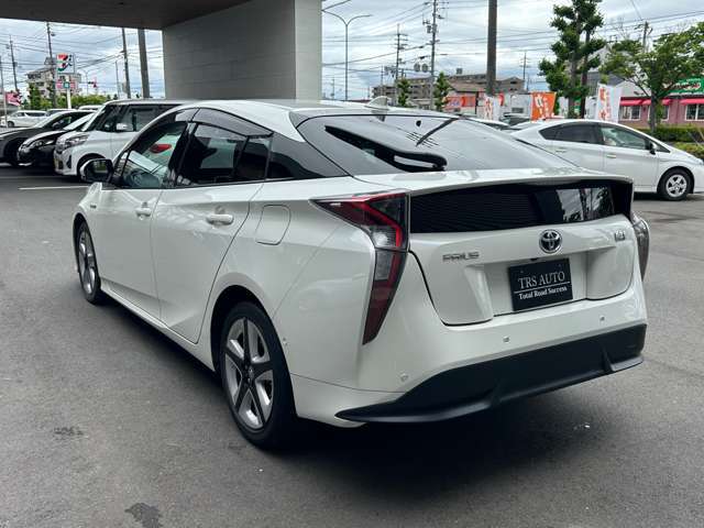 中古車販売を現在されている方、これから中古車販売に取り組もうとされている事業主の方へのサポートも行っております。