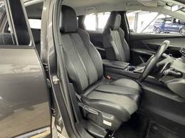 セカンドシートは大人二人が乗っても十分なスペースが確保されております。各種「室内除菌抗菌コーティング」「室内クリーニング」も取り揃えておりますよ。