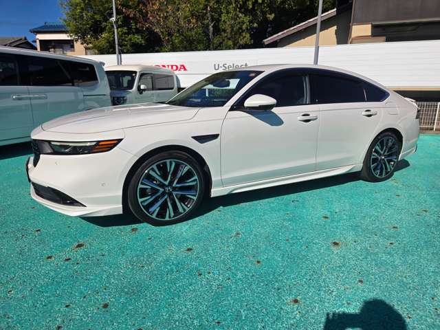 サイドスポイラー、またモデューロホイールも装着しております。