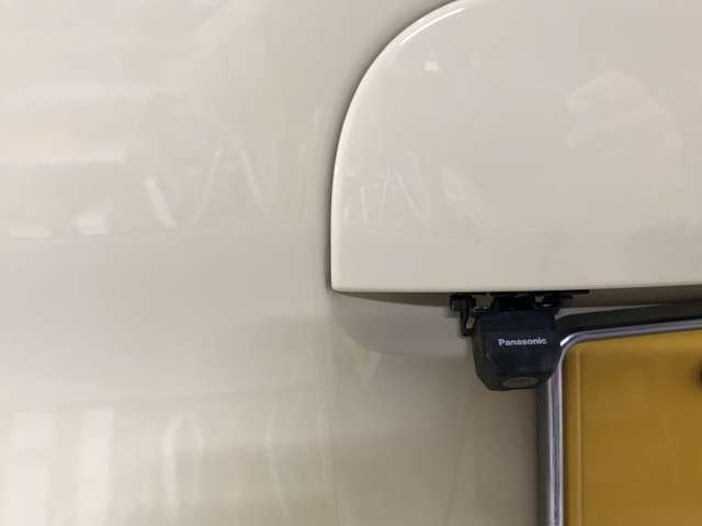 バックカメラも付いています