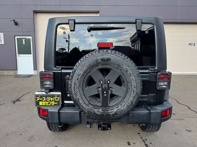 全国販売可能です。当社の車を気に入っていただいたお客様、一度お問合わせください。メールにて簡単にお見積りをご案内いたします。お待ちしています。下の‘在庫確認・見積依頼‘より簡単入力♪